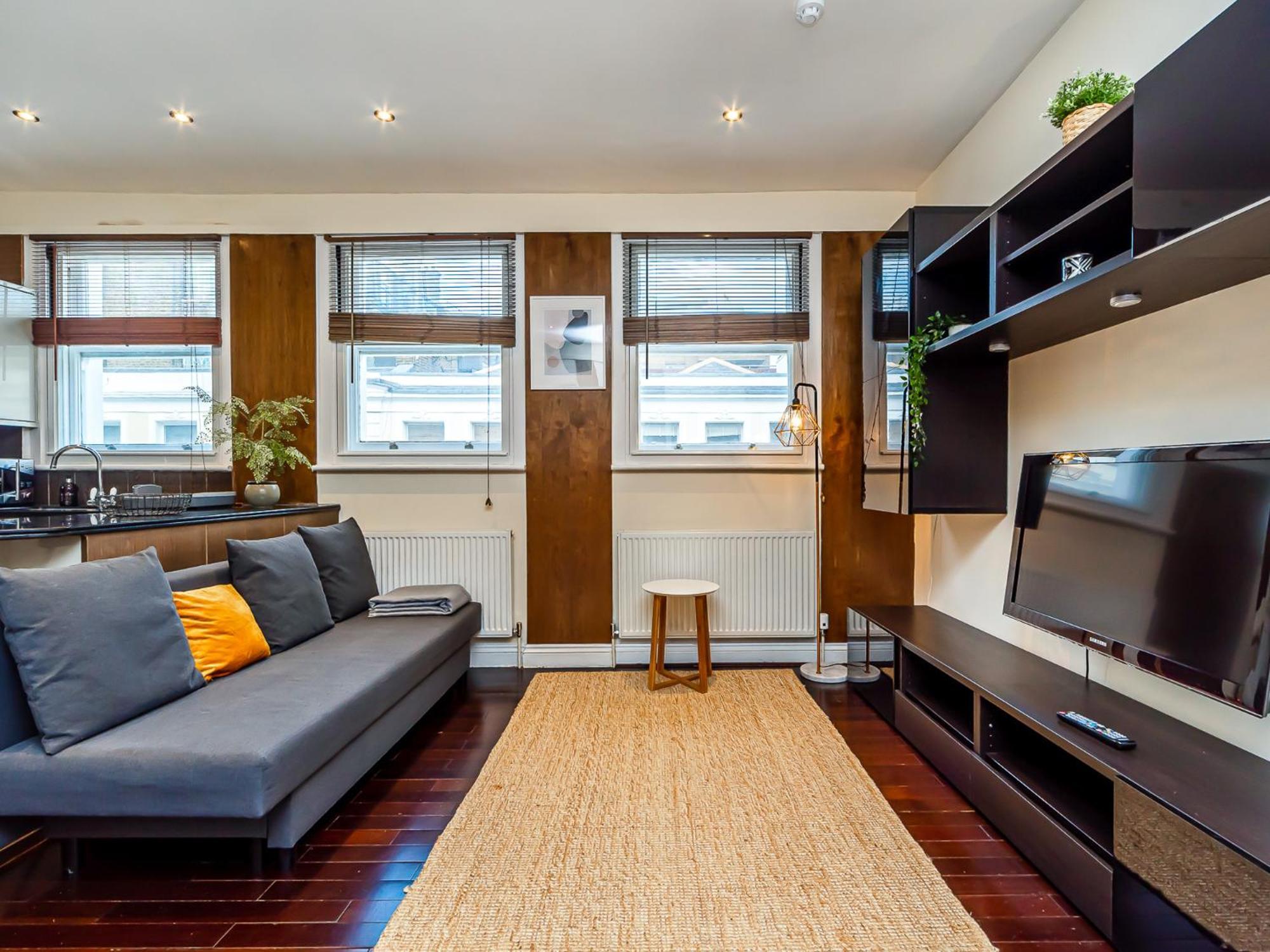 Pass The Keys West End Apartment Near Tottenham Court Road 런던 외부 사진
